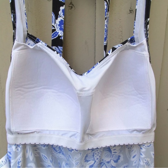 Lands End Swimsuit Tankini Top 12 Black White Floral Blue Padded Shelf Bra - Picture 7 of 9